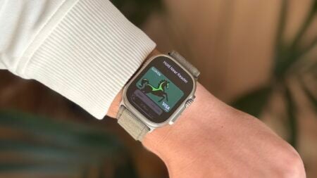 apple-pay-ultra-2